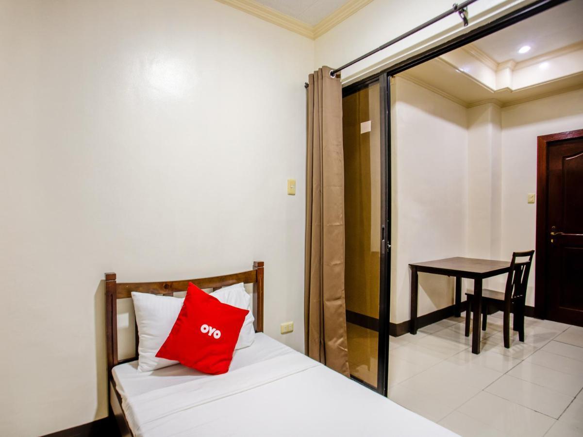 Hotel Oyo 831 Casa Maria Manila Exterior foto